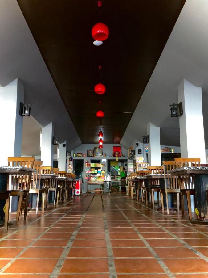 Andaman Beach Resort Koh Jum Eksteriør bilde
