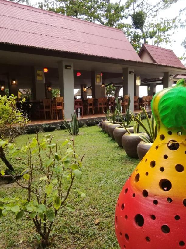 Andaman Beach Resort Koh Jum Eksteriør bilde