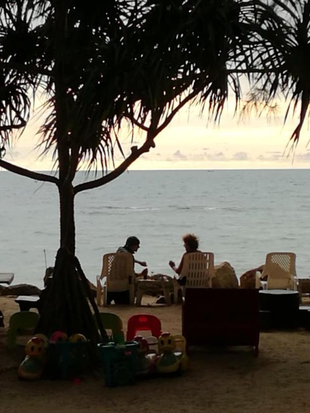 Andaman Beach Resort Koh Jum Eksteriør bilde