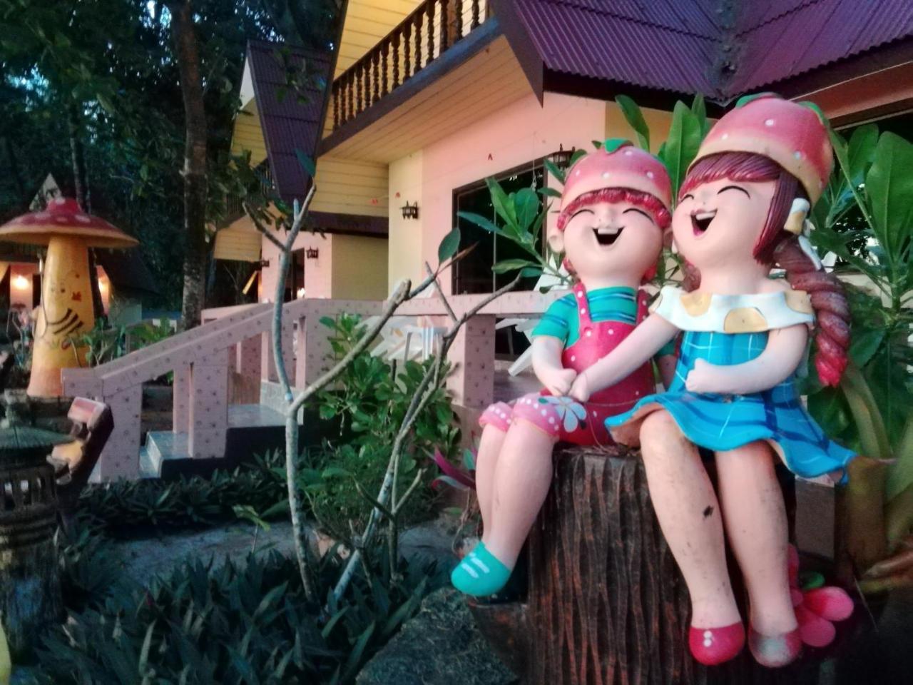 Andaman Beach Resort Koh Jum Eksteriør bilde