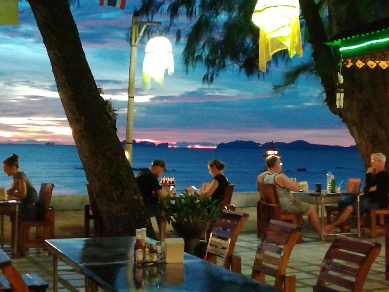 Andaman Beach Resort Koh Jum Eksteriør bilde