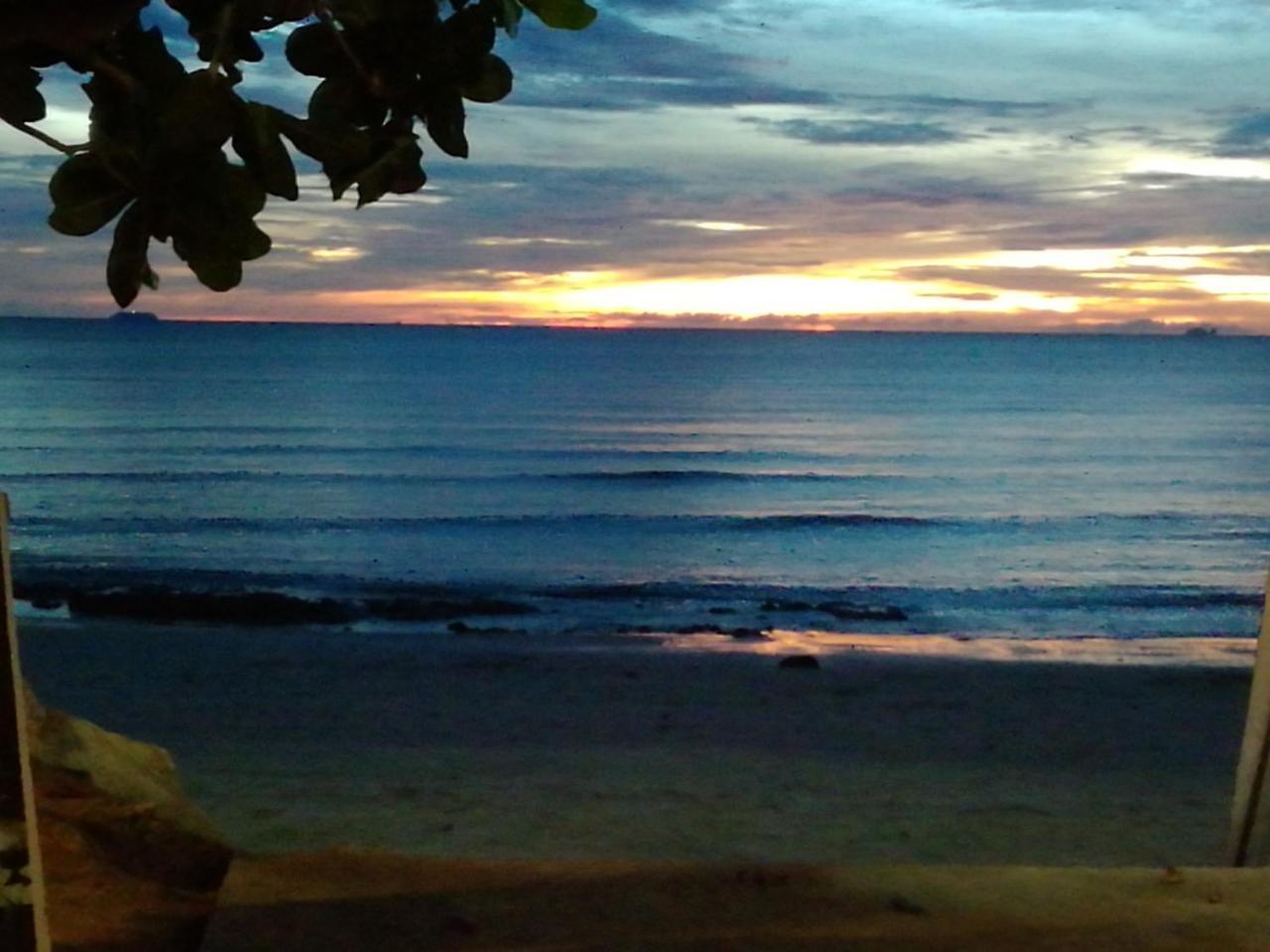 Andaman Beach Resort Koh Jum Eksteriør bilde
